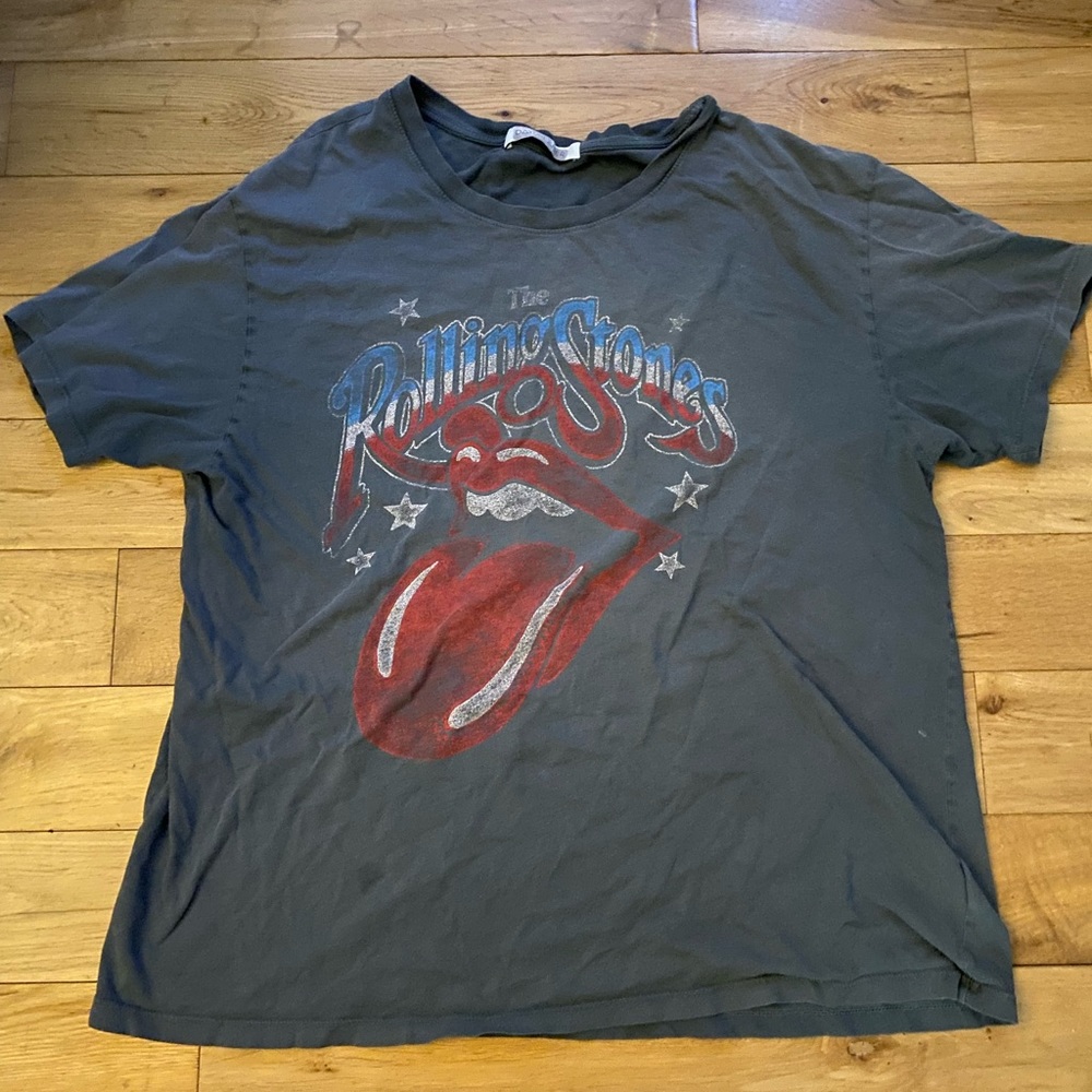 Distressed graphic rolling stone T-shirt